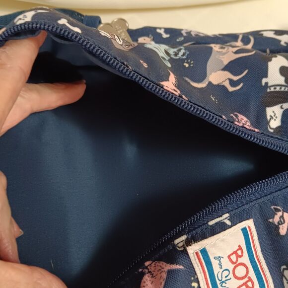 Bobs Skechers Crossbody Sling Shoulder Chest Bag Carry Tote Med Backpack Dog EUC - Picture 11 of 11